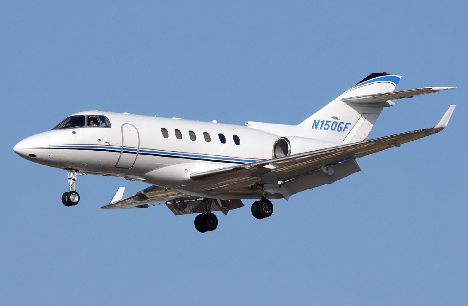 Hawker 800XP midsize jet