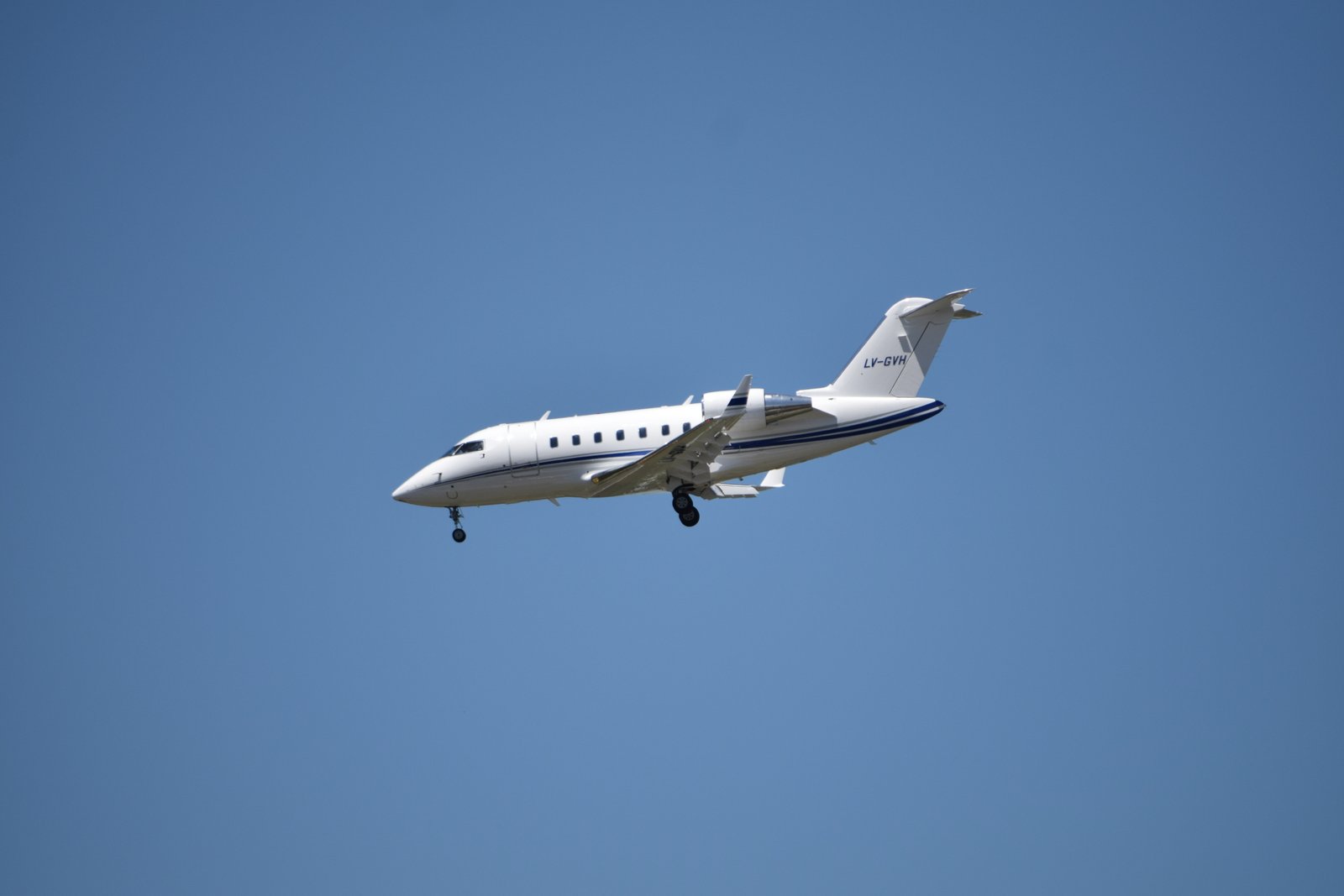 Private jet in flight, the alternative to first class to the Bahamas